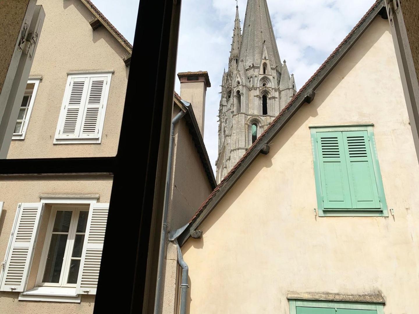 Le Clocher- Appartement Dans Le Coeur De Ville シャルトル エクステリア 写真